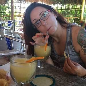 Meet your Posher, Jenn